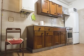 Spacious and Beautiful 60 sqm Apartment in the Very Heart of Bologna