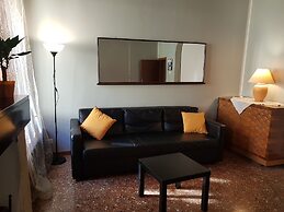 Spacious and Beautiful 60 sqm Apartment in the Very Heart of Bologna