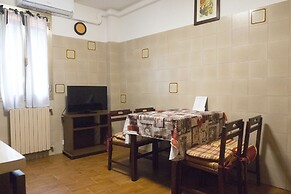 Spacious and Beautiful 60 sqm Apartment in the Very Heart of Bologna