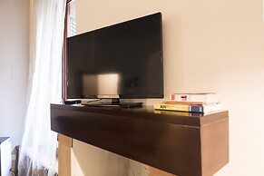 Spacious and Beautiful 60 sqm Apartment in the Very Heart of Bologna