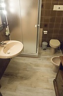 Spacious and Beautiful 60 sqm Apartment in the Very Heart of Bologna