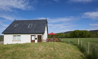 The Mews Apartment at Daviot Lodge