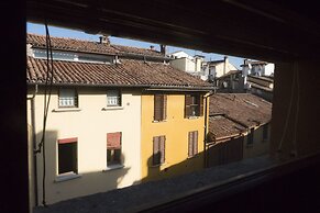 Large and Cozy Apartment on two Levels