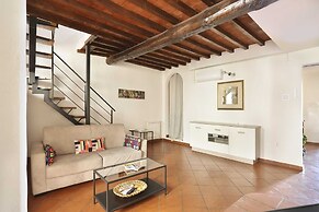 Short-let Florence Apartment Parione