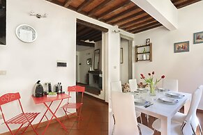 Short-let Florence Apartment Parione
