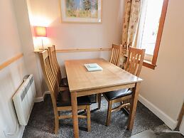 Crinan Canal Cottage No8, Kilmartin