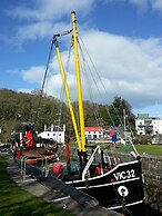 Crinan Canal Cottage No8, Kilmartin