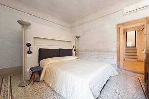 Belle Arti' Stunning Apartment