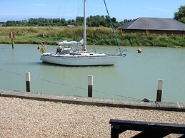 16 The Boathouse, RYE