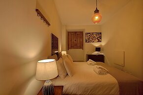 River View Very Central & Spacious 1 Bedroom