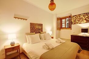 River View Very Central & Spacious 1 Bedroom