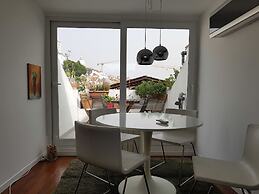 Stylish Lisbon Apartment in Alfama