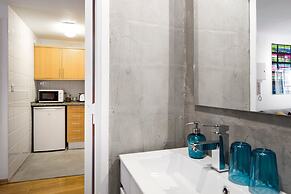 Contemporary by Apartments Alfama