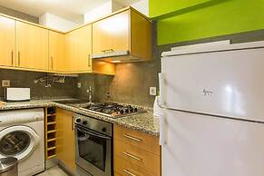 Contemporary by Apartments Alfama