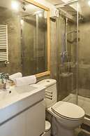 Contemporary by Apartments Alfama