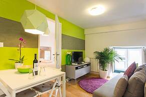 Contemporary by Apartments Alfama