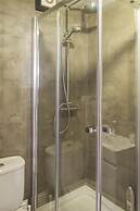 Contemporary by Apartments Alfama