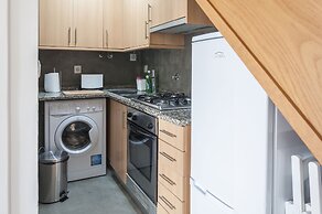 Contemporary by Apartments Alfama