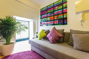 Contemporary by Apartments Alfama