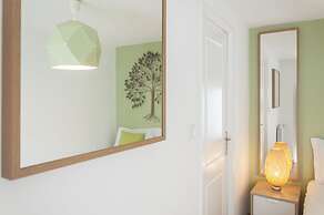 Contemporary by Apartments Alfama