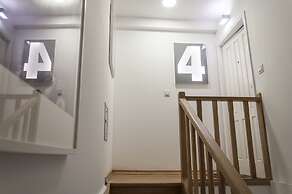 Contemporary by Apartments Alfama