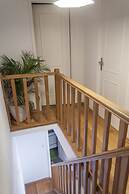 Contemporary by Apartments Alfama