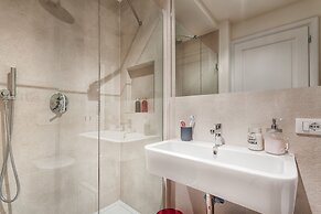 Lovely Apartment in Florence for 6 - Three Bedroom Apartment, Sleeps 6