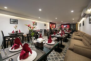 Golden Rooster Hotel