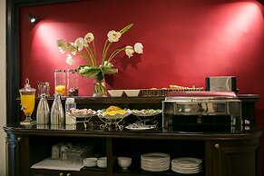 Golden Rooster Hotel