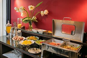 Golden Rooster Hotel