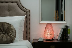 Golden Rooster Hotel