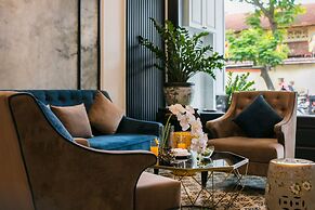 Golden Rooster Hotel