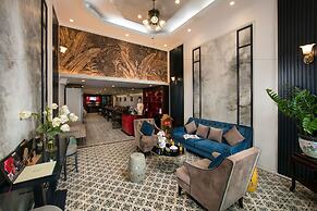 Golden Rooster Hotel