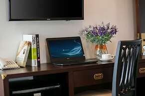 Golden Rooster Hotel