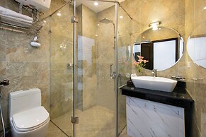 Golden Rooster Hotel