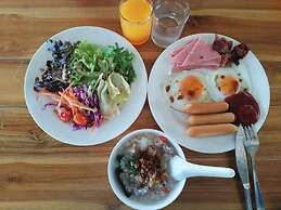 Alongkorn Farm and Resort