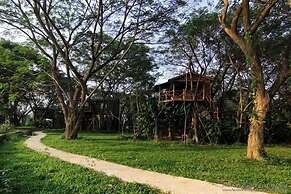 Alongkorn Farm and Resort