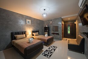 Alongkorn Farm and Resort