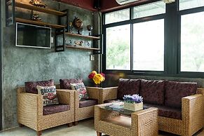 Alongkorn Farm and Resort