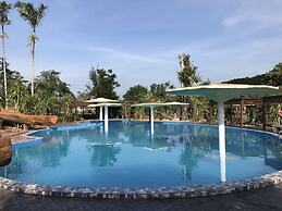 Alongkorn Farm and Resort