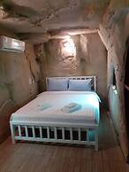 Alongkorn Farm and Resort