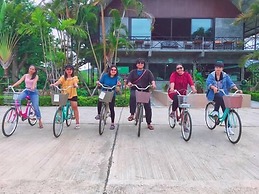 Alongkorn Farm and Resort