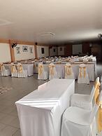 Alongkorn Farm and Resort