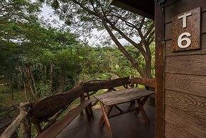 Alongkorn Farm and Resort