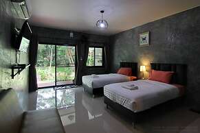 Alongkorn Farm and Resort