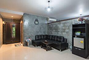 Alongkorn Farm and Resort