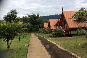 Taksina Garden Resort