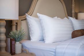 Casa Vimaya Riverside