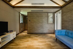 Lan Rung Beach Resort