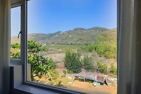 Lan Rung Beach Resort